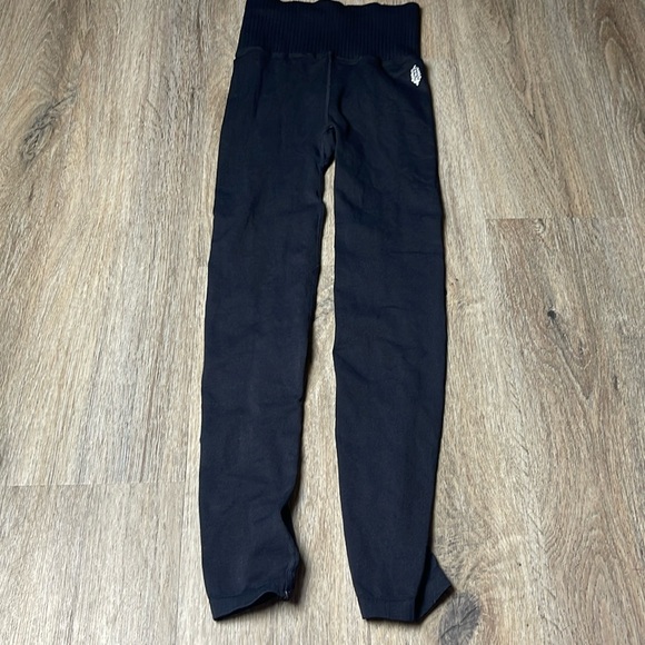Free People Movement Good Karma Leggings in Black Size XS - Picture 4 of 16